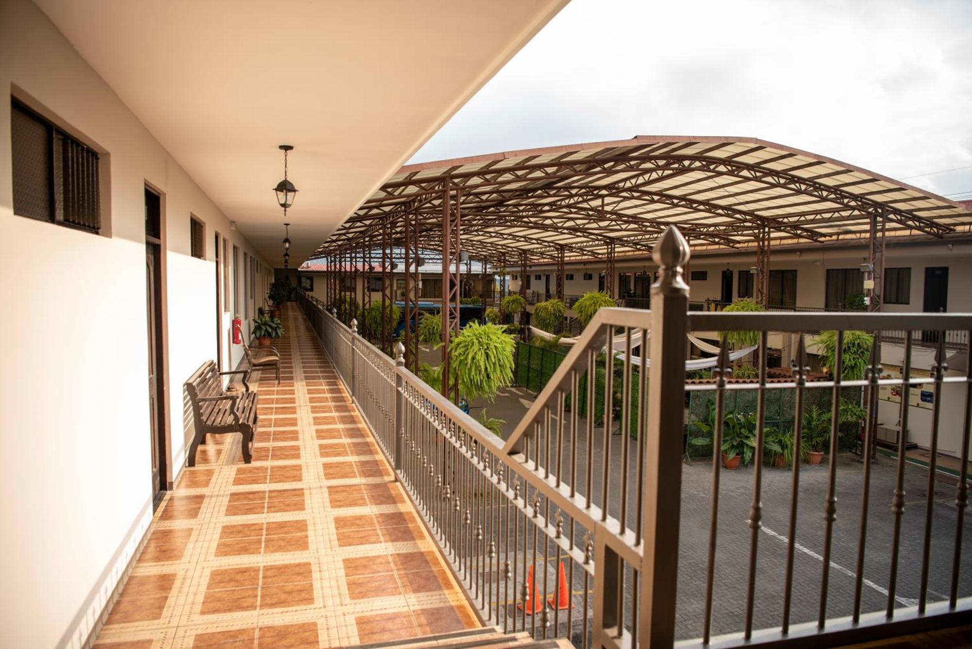 Hotel Y Restaurante El Guarco Cartago Luaran gambar